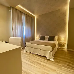 Harmony House Prestige 3*, Pise Italie
