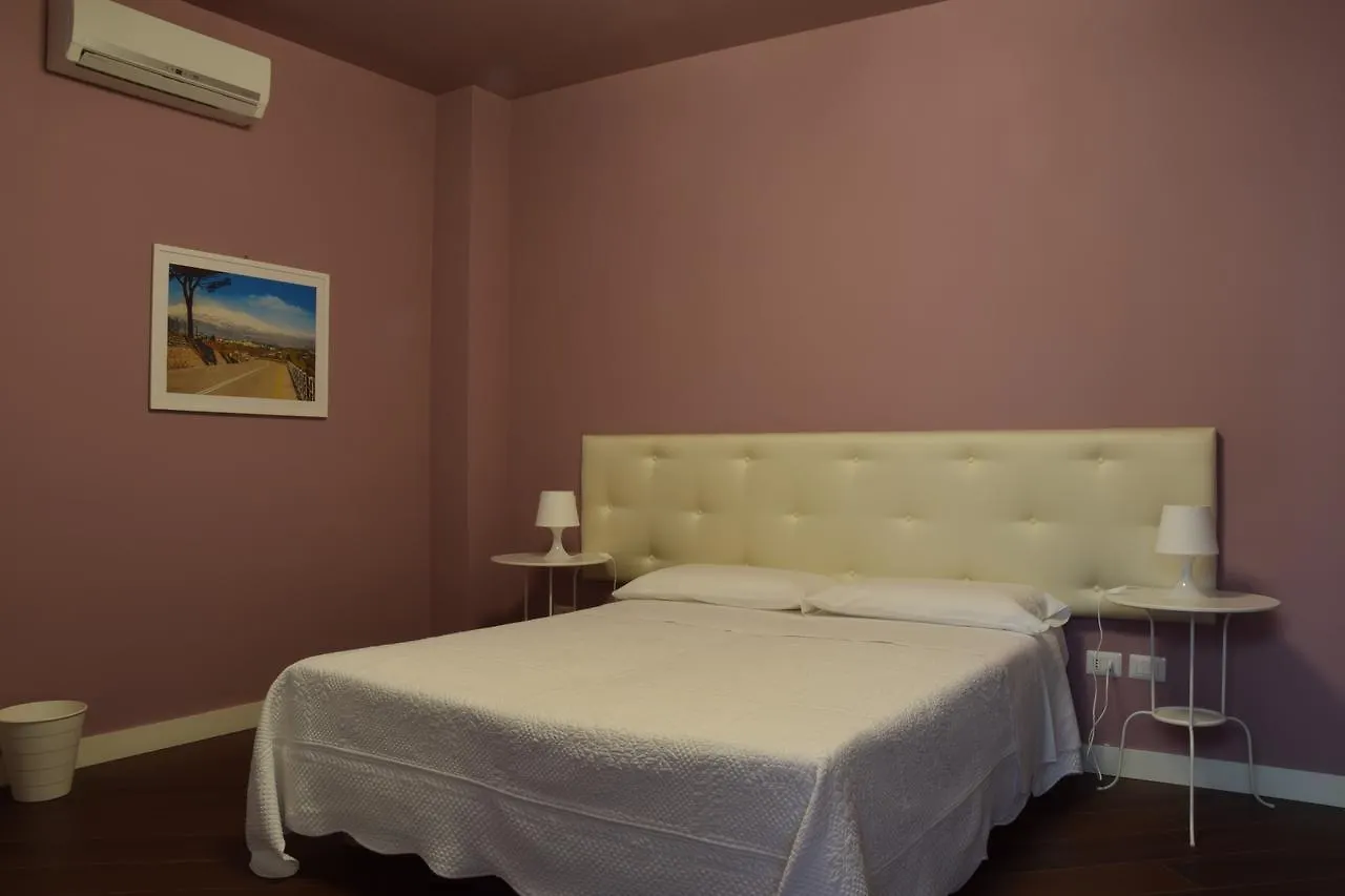 Residenza Cavour Acireale 3*,